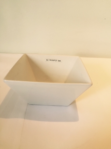 square-trumpet-salad-bowl--small